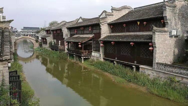 炮轰男爵